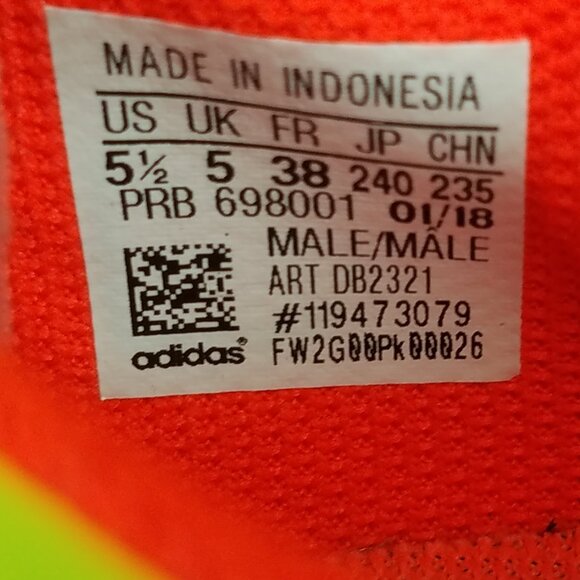 Men's Size 5 1/2 Yellow Adidas Predator 18.4 FxG Soccer Cleats DB2005 - Picture 7 of 9